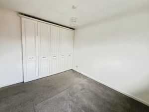 Bedroom- click for photo gallery